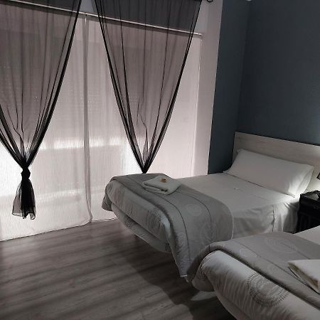 Pension Saint Mateo Логроньо Экстерьер фото