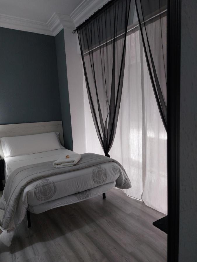 Pension Saint Mateo Логроньо Экстерьер фото