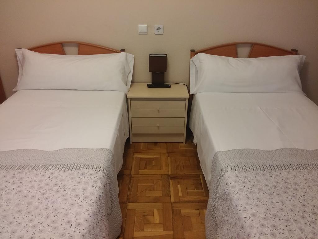 Pension Saint Mateo Логроньо Экстерьер фото